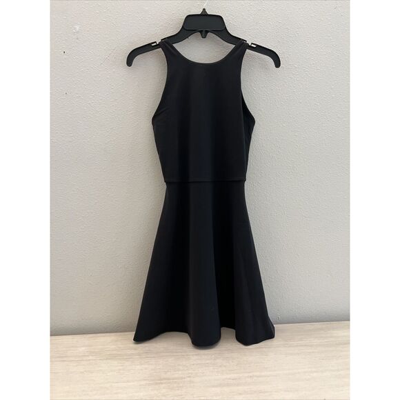 Athleta 534780 Conscious Dress Sz. Small Black w/ Pockets NEW! - Picture 1 of 12